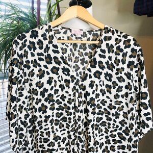 Pink Lily Boutique Leopard Print Black and White Tie‎ Front Shirt